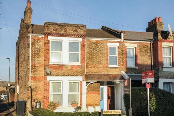 3 bedroom Flat for s...